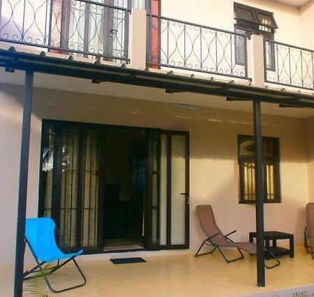 Residence Frangipani 佩雷贝勒 外观 照片